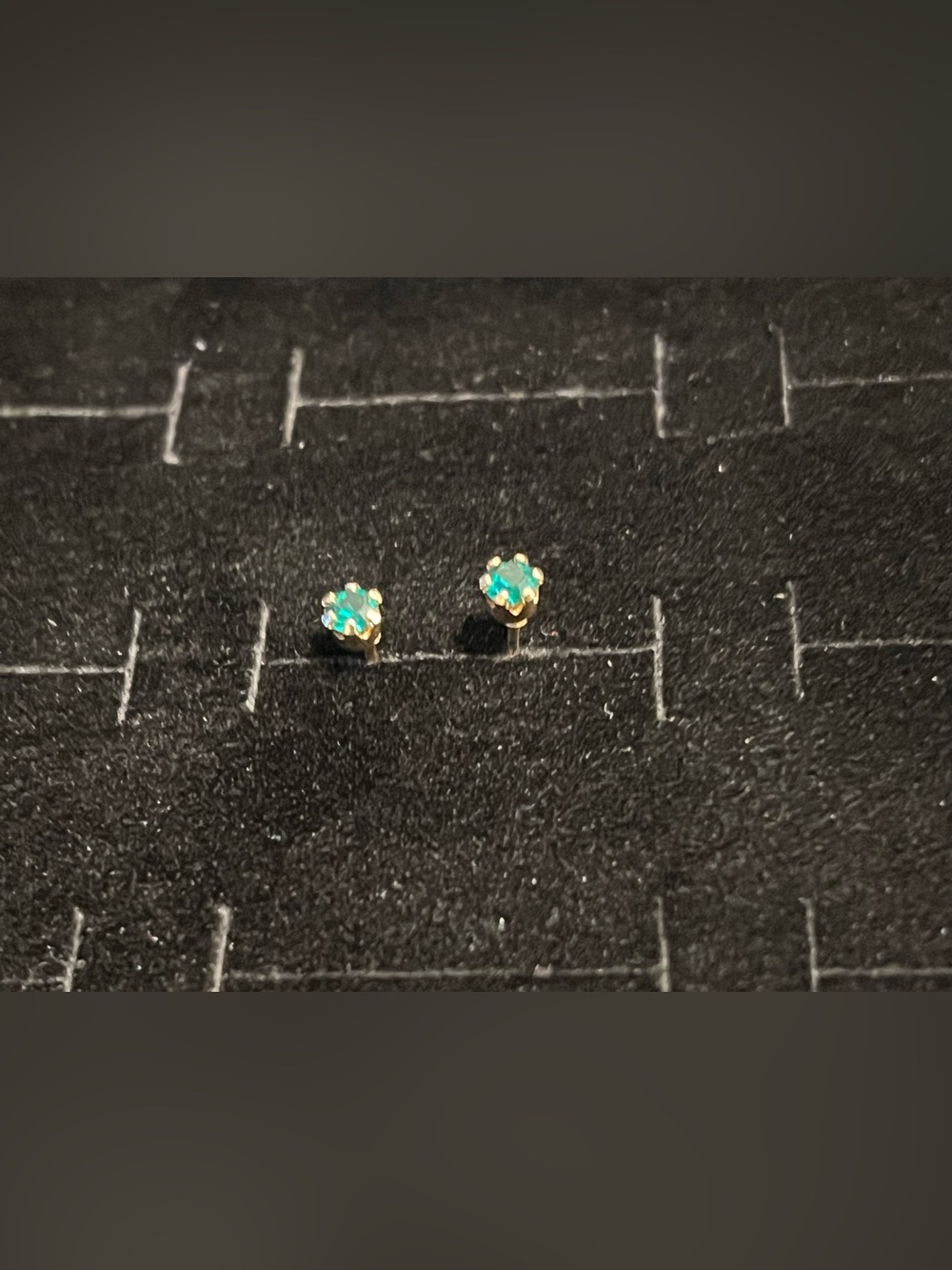 Gold toned Prong-Set Emerald Green Stud Earrings - Women Jewelry